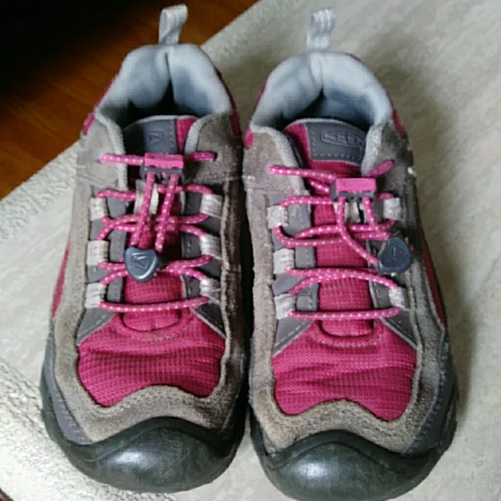 Keen girls active shoes